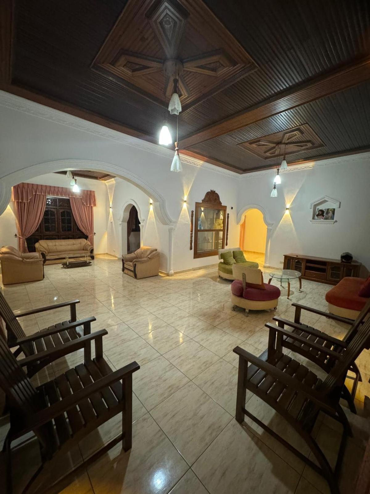 Rehara Villa Маравила Екстериор снимка