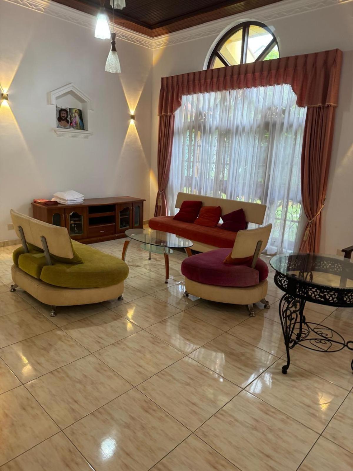 Rehara Villa Маравила Екстериор снимка